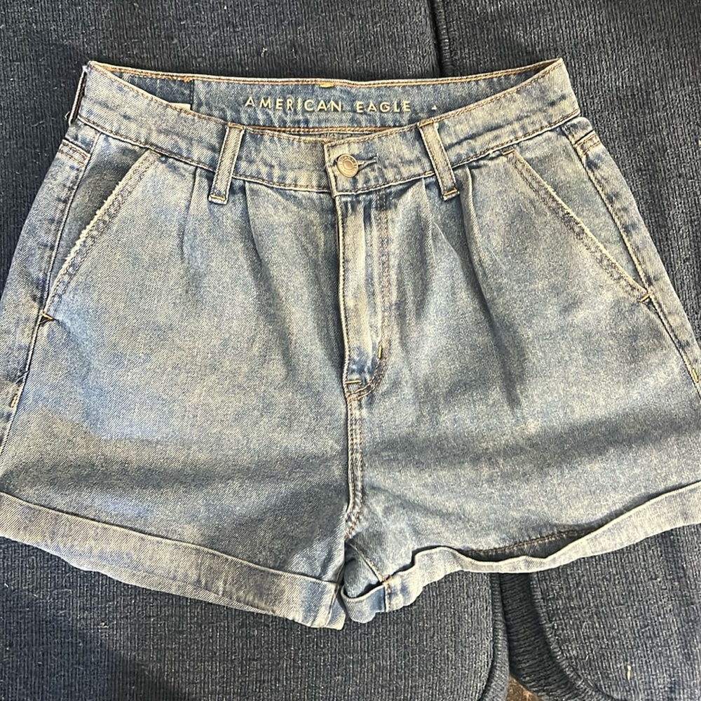 Jean shorts, brand new, size us 4